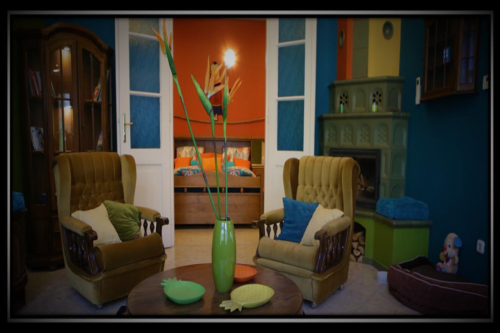 شقة Happy Colours In Old Town Kecskemét المظهر الخارجي الصورة